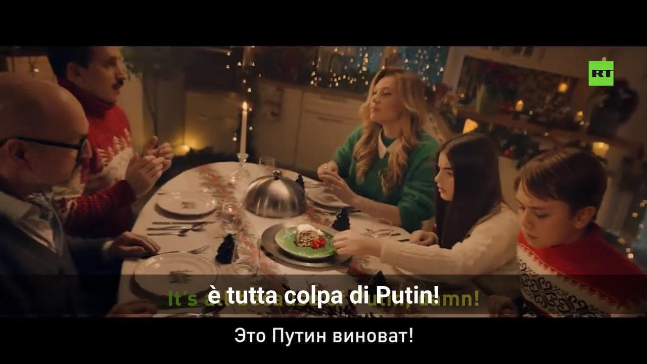 Lo spot della tv russa prende in giro l'Europa: "Il Natale va male? È tutta colpa di Putin!"