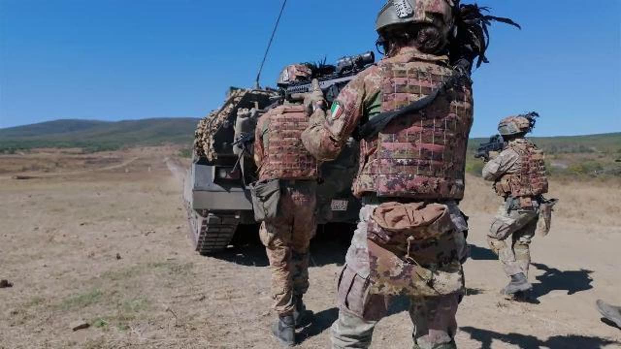 Bulgaria, truppe Nato simulano l'attacco all'Europa. Impegnati anche i Bersaglieri italiani