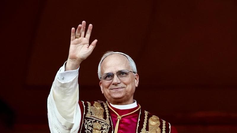 La prima cena del Papa con i cardinali: “Ecco come ha scelto il nome Leone XIV”
