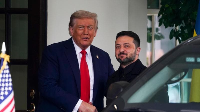 Zelensky in Florida da Trump, si decide il futuro del Donbass. “Possibile intesa a Capodanno”