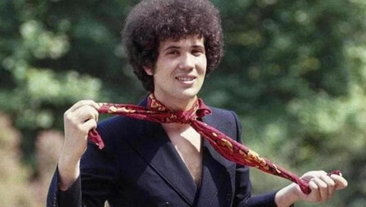 Cercasi un tema per il Canzoniere: alla scoperta della casa degli spiriti