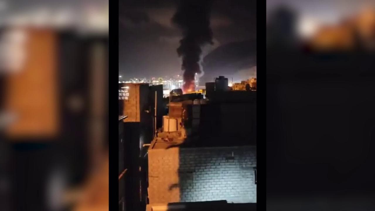 Yemen: coalizione a guida saudita bombarda navi con armi a Mukalla