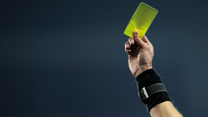 Arbitri nella tempesta, Rocchi minaccia le dimissioni. E le tensioni politiche agitano l'Aia