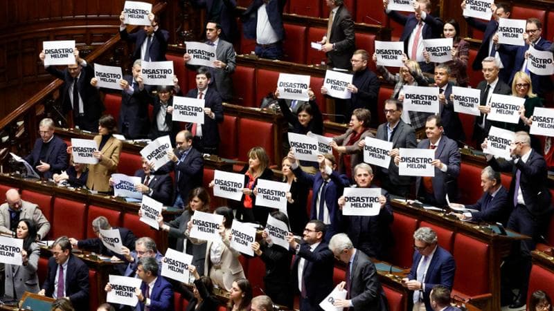 Roma, 30 dicembre: la protesta delle opposizioni alla Camera