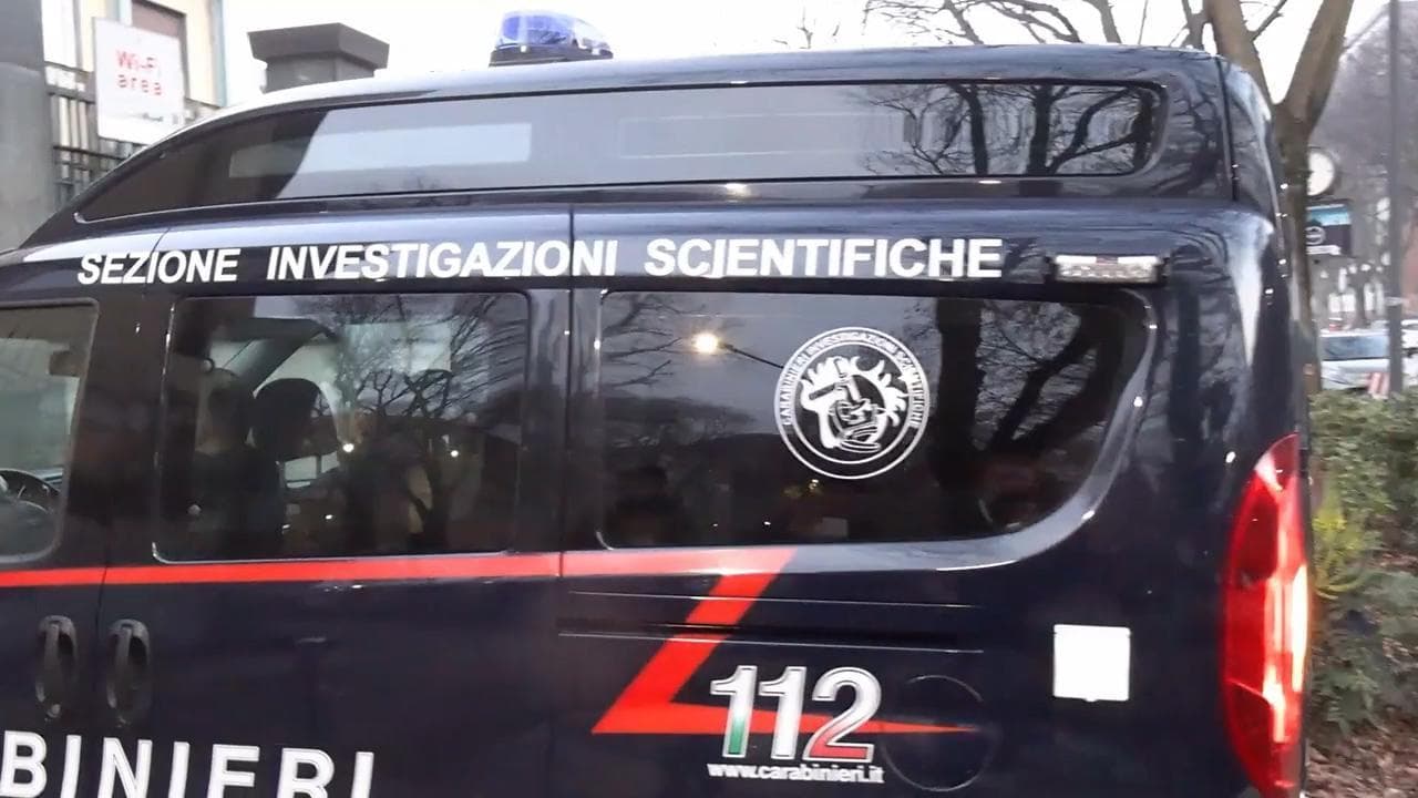 Milano, l'avvocato della famiglia Livoli al telefono con i cronisti: "C'è un indagato per omicidio"