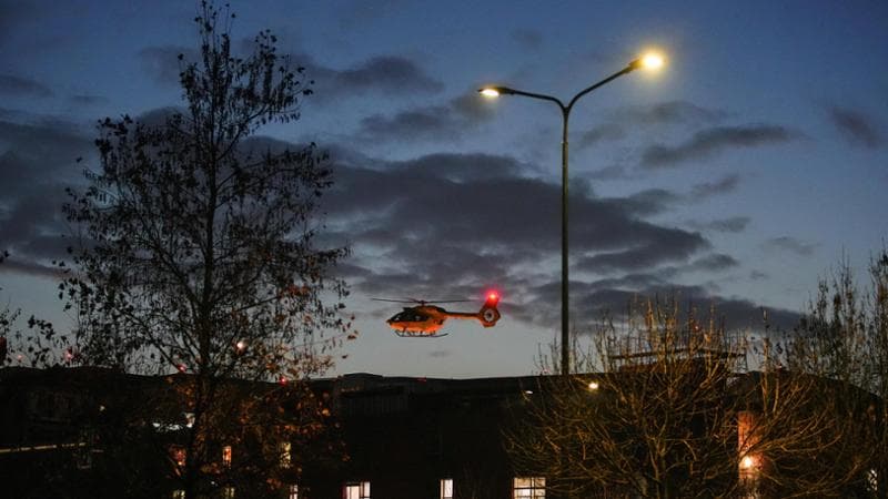 Un elicottero decolla dall'ospedale Niguarda
