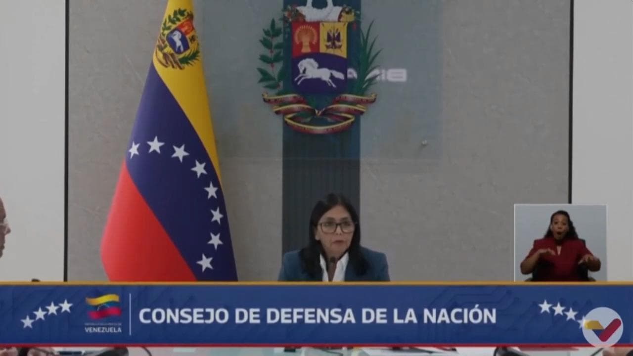 Venezuela, la vice presidente Rodriguez: “Il nostro unico presidente è Nicolas Maduro”