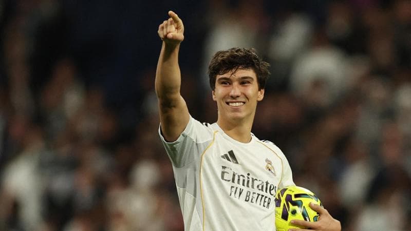 Liga, Gonzalo Garcia e la tripletta che incanta il Real, Joan salva il Barcellona