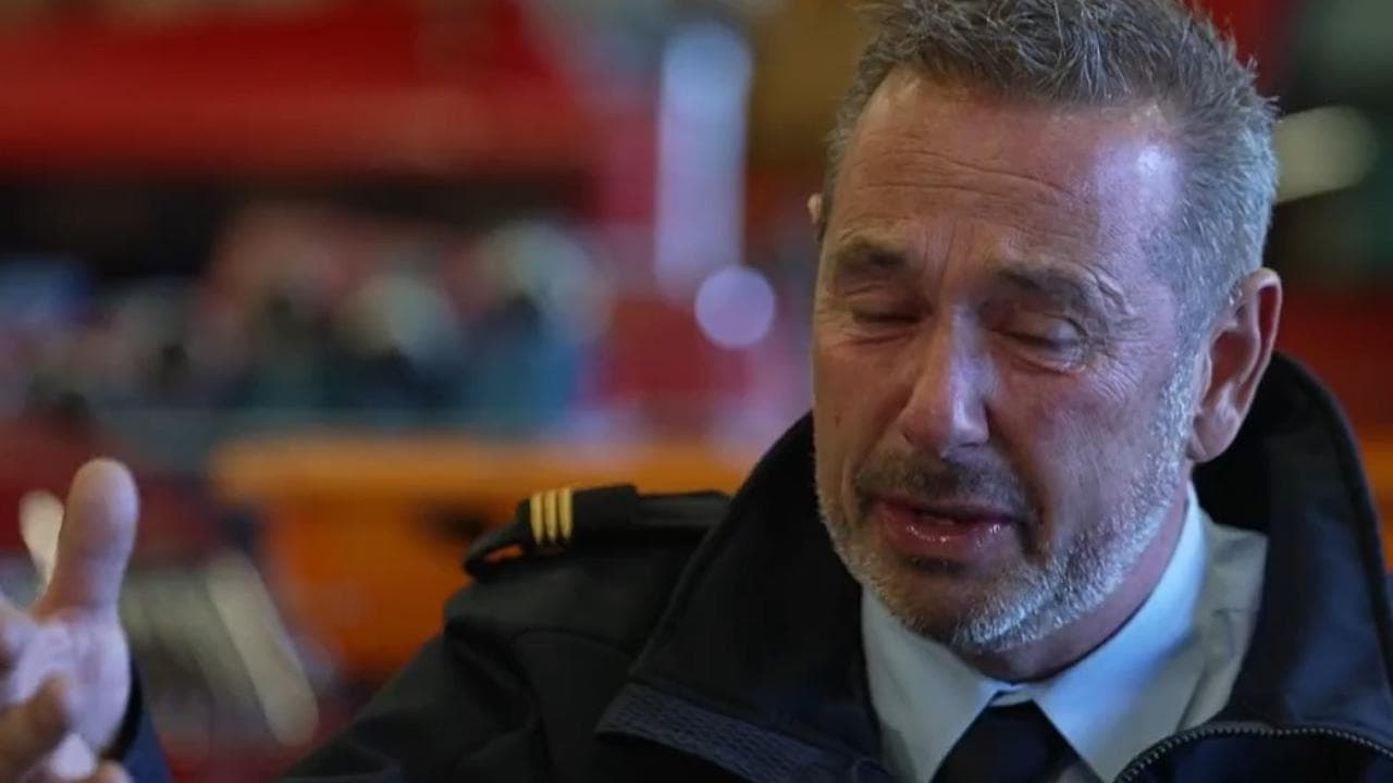 Crans-Montana, le lacrime del comandante dei Vigili del Fuoco: "Abbiamo fatto tutto il possibile"