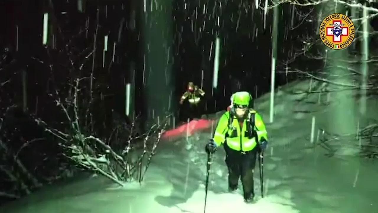 Bloccato dalla neve in rifugio sui Sibillini: escursionista salvato dopo sette ore