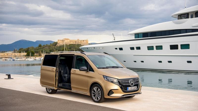 Mercedes minibüsleri, elektrikli VLE ve VLS'nin piyasaya sürülmesiyle 130. yılını kutlamaya hazır