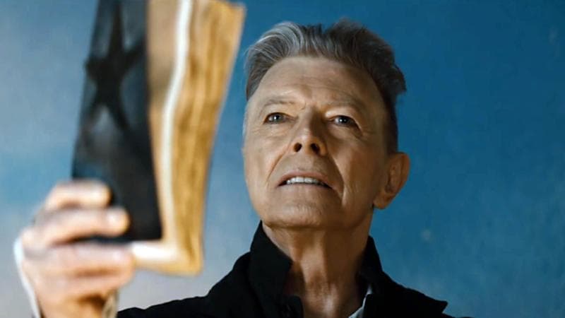 David Bowie, il rocker che cadde sulla Terra