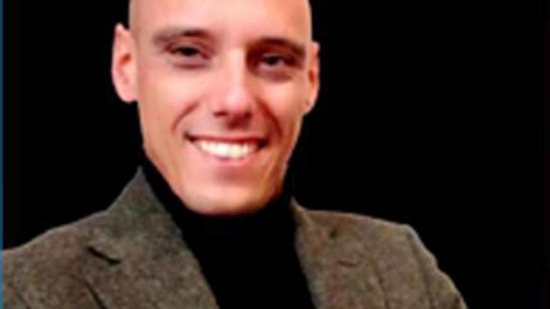 Una foto dal profilo pubblicato sul sito del Comune di Spinea (Venezia) di
Riccardo Salvagno, 40 anni, l'agente della polizia locale arrestato per l'omicidio di Sergiu Tarna, il 25enne trovato morto il 31 dicembre scorso in un terreno agricolo a Malcontento di Mira, in provincia di Venezia, 8 gennaio 2026 ANSA / www.comune.spinea.ve.it +++ ATTENZIONE: L'ANSA NON POSSIEDE I DIRITTI DI QUESTA FOTO CHE NON PUO' ESSERE PUBBLICATA SENZA L'AUTORIZZAZIONE DELLA FONTE DI ORIGINE CUI SI RINVIA  +++ NPK +++