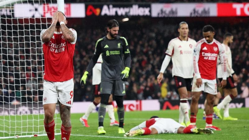 Gabriel Jesus si dispera dopo un'occasione sprecata