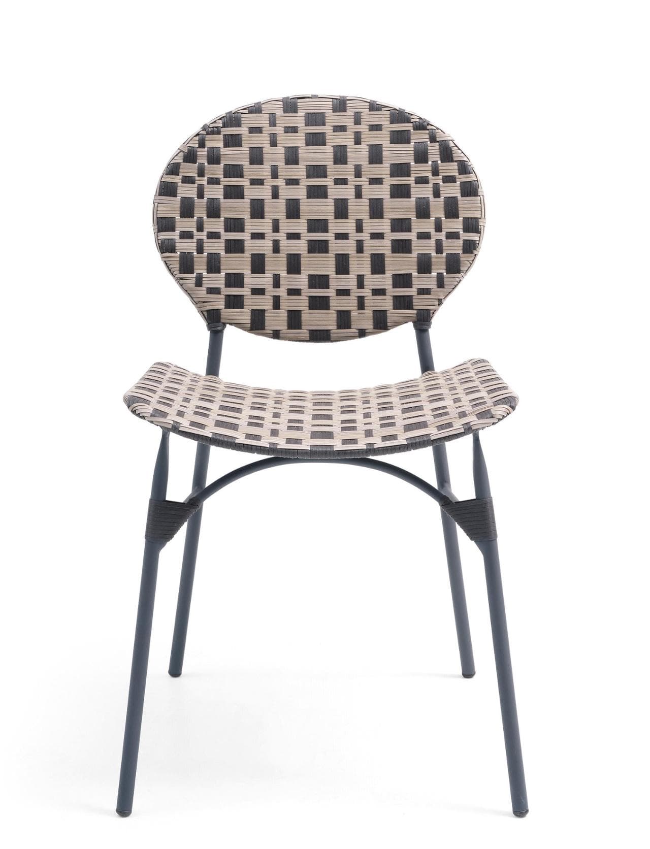La sedia outdoor Colette, di Marta Giardini per Gervasoni, richiama le sedute tipiche dei bistrot parigini degli anni '20

