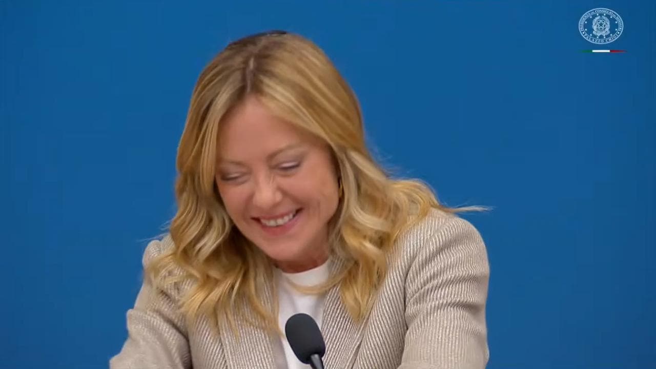 Meloni: "Non aspiro al Quirinale. Aspiro a lavorare con Fiorello"