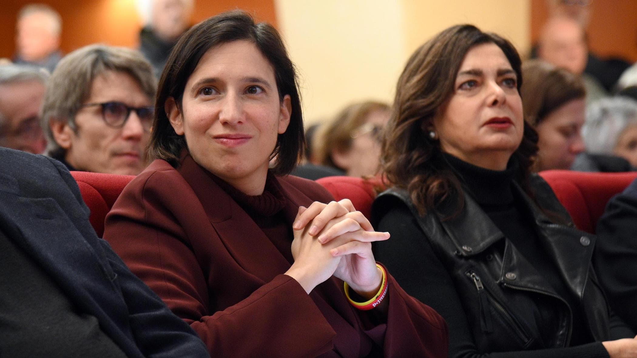 Referendum, al via campagna del No. Schlein: vogliono dirci chi comanda ...