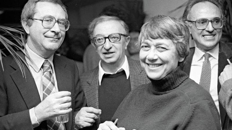 Rosellina Balbi (al centro) con Enzo Golino, Beniamino Placido e Lucio Villari