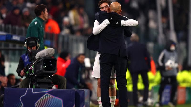 Abbraccio tra Yildiz e Spalletti