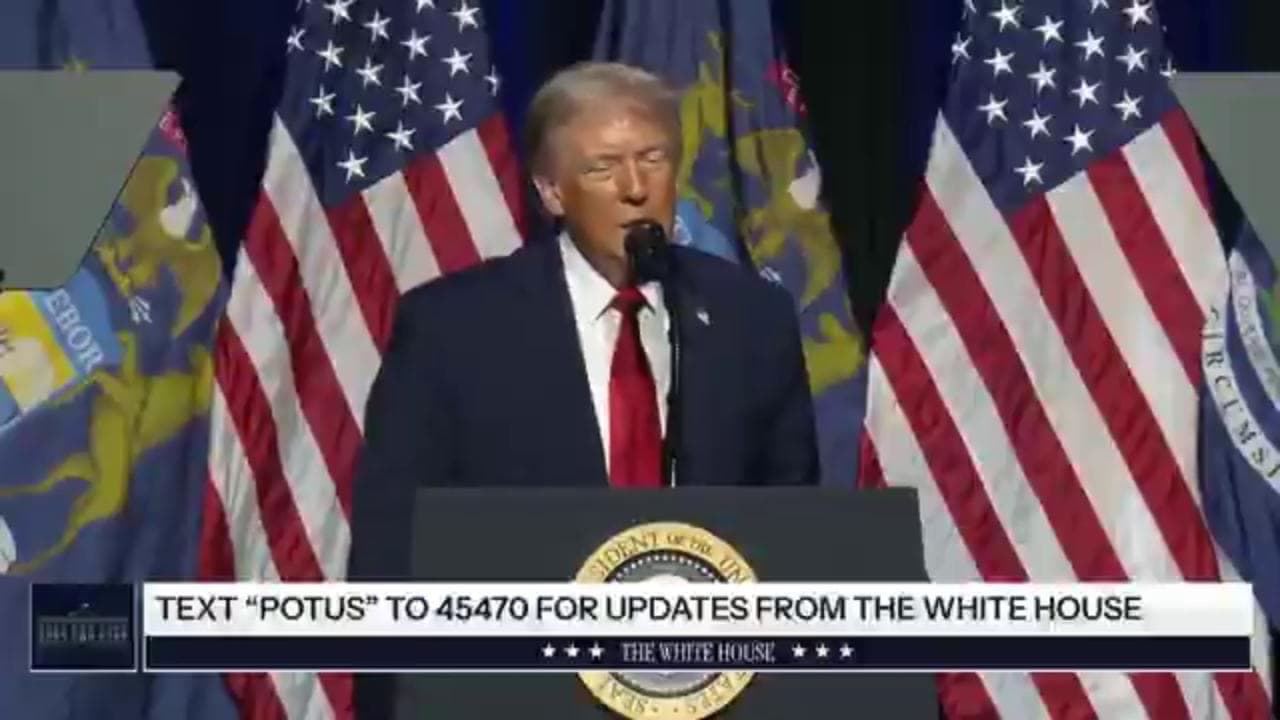 Trump deride e imita la tosse di Biden sul canale ufficiale della Casa Bianca