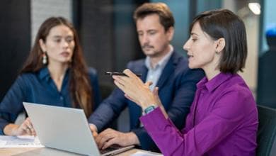 Nella corsa per l'IA i Ceo prendono il controllo della trasformazione tech: investimenti in crescita