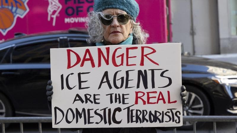 New York, 15 gennaio: una protesta contro gli agenti dell'Ice