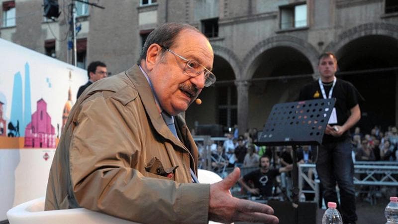 Umberto Eco partecipa alla prima edizione in dialogo con Stefano Bartezzaghi