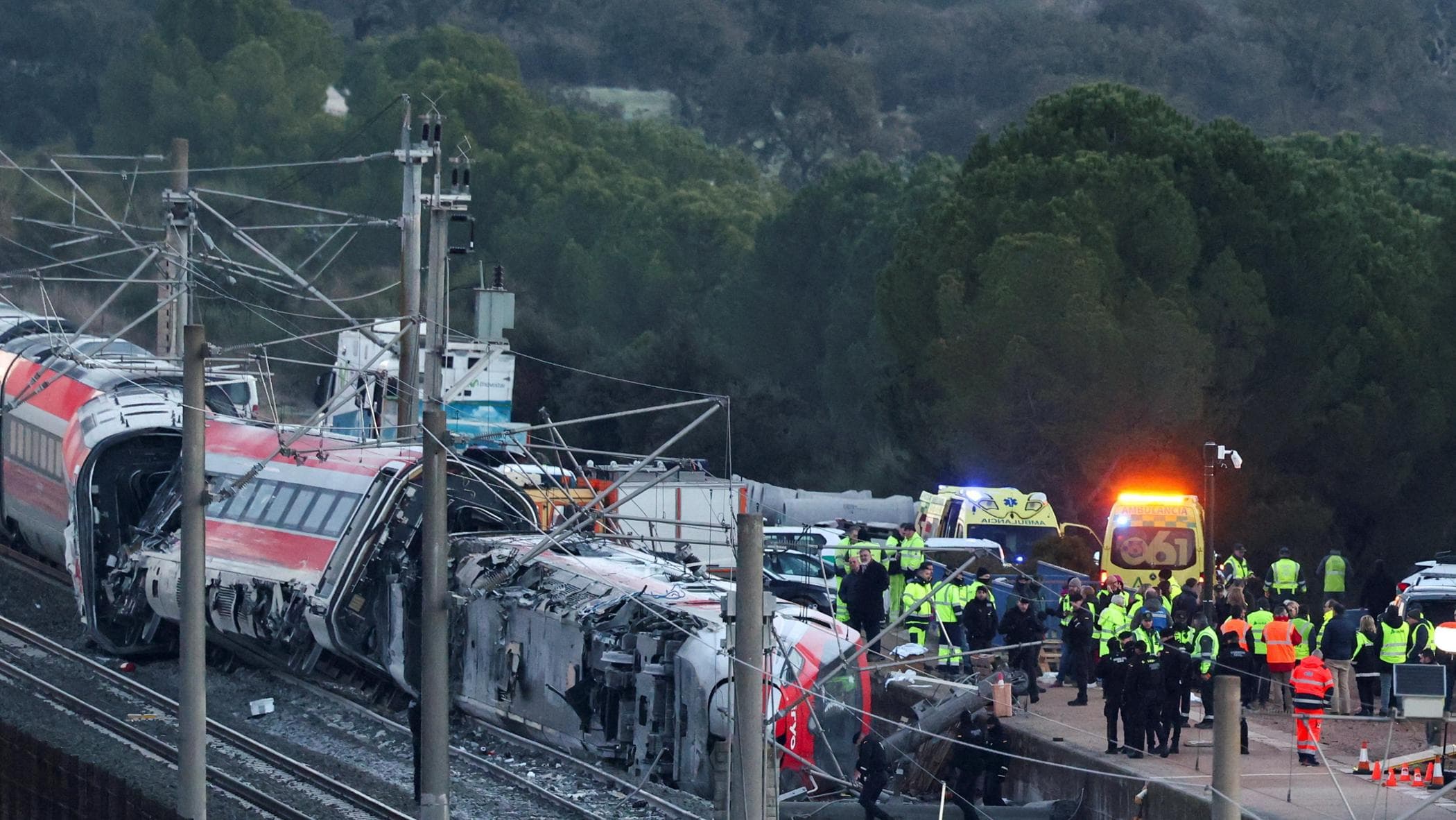 Incidente ferroviario in Spagna: 39 morti e 73 feriti. Sánchez annulla partecipazione a Davos