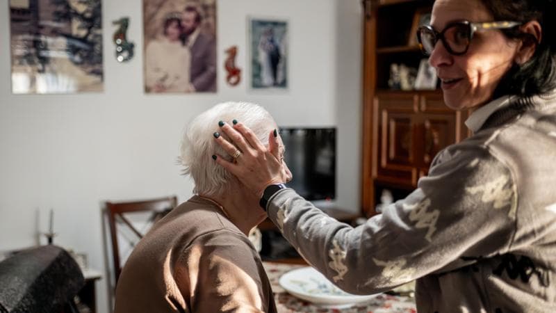 Ignazia Carpitella detta Ina in compagnia della signora Maria. Nicola Marfisi