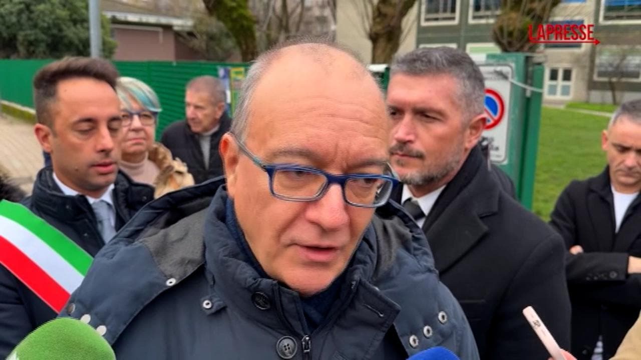 Metal detector a scuola, Valditara: "Ne ho parlato con Piantedosi, saranno mobili"
