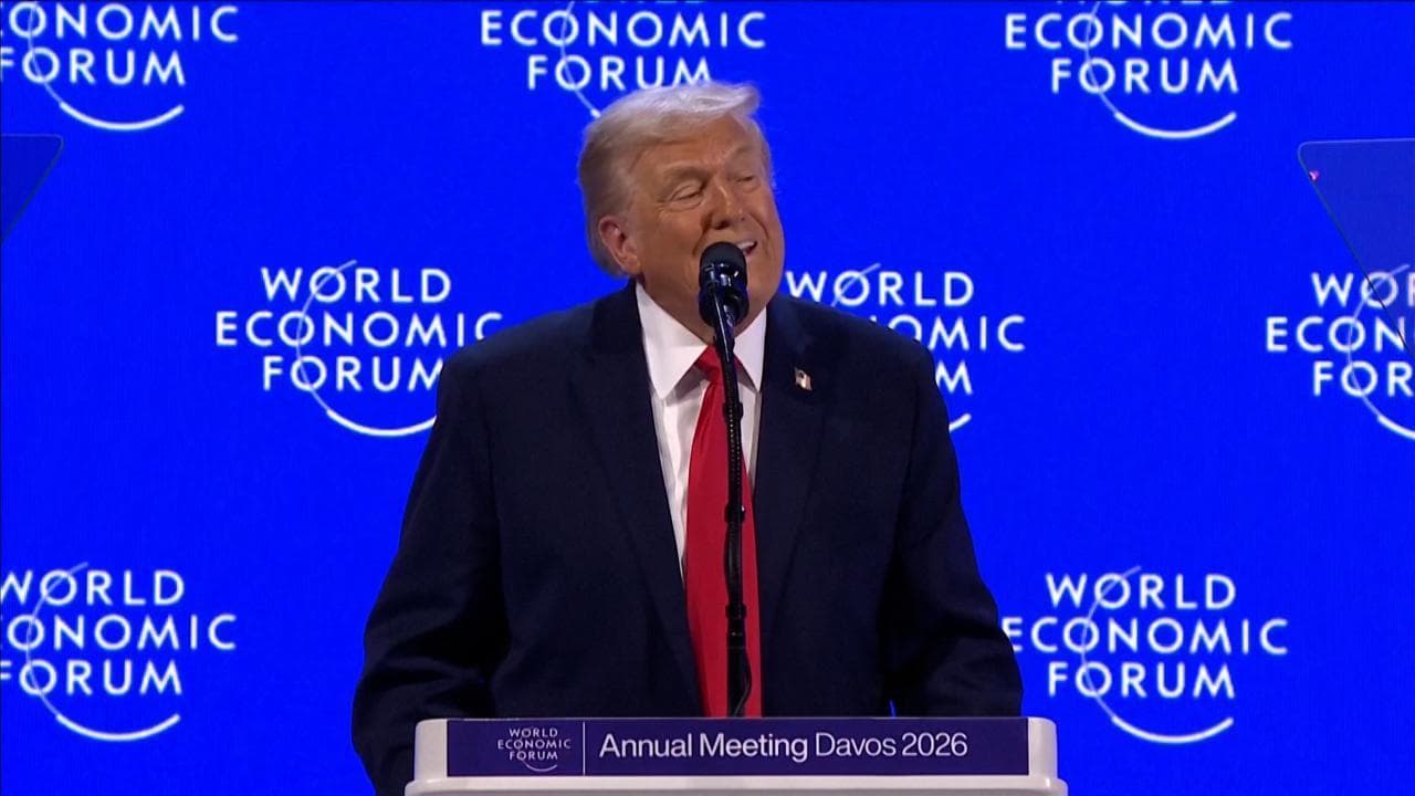 Trump: "Sulla Groenlandia non useremo la forza, anche se saremmo inarrestabili"