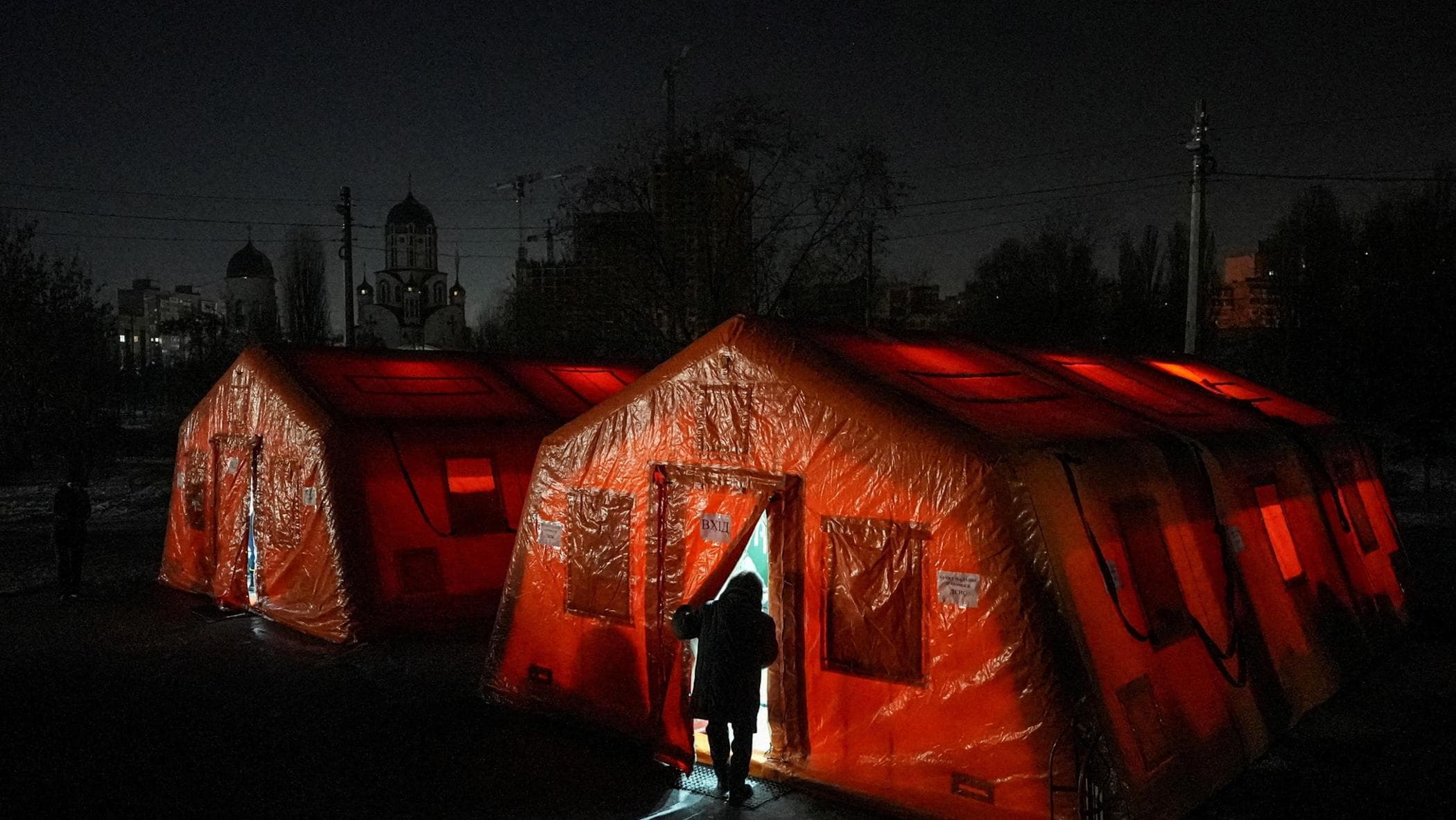 Grande fuga da Kiev: via in 600mila per gelo e blackout