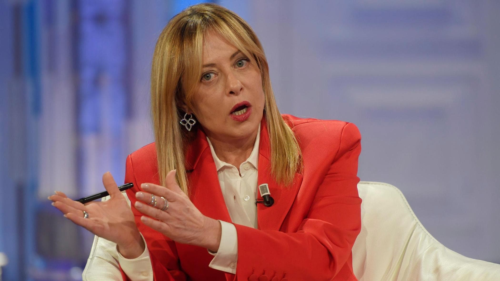 La caccia al bilaterale a Davos e lo scudo della Carta sul Board for peace,la premier nel limbo
