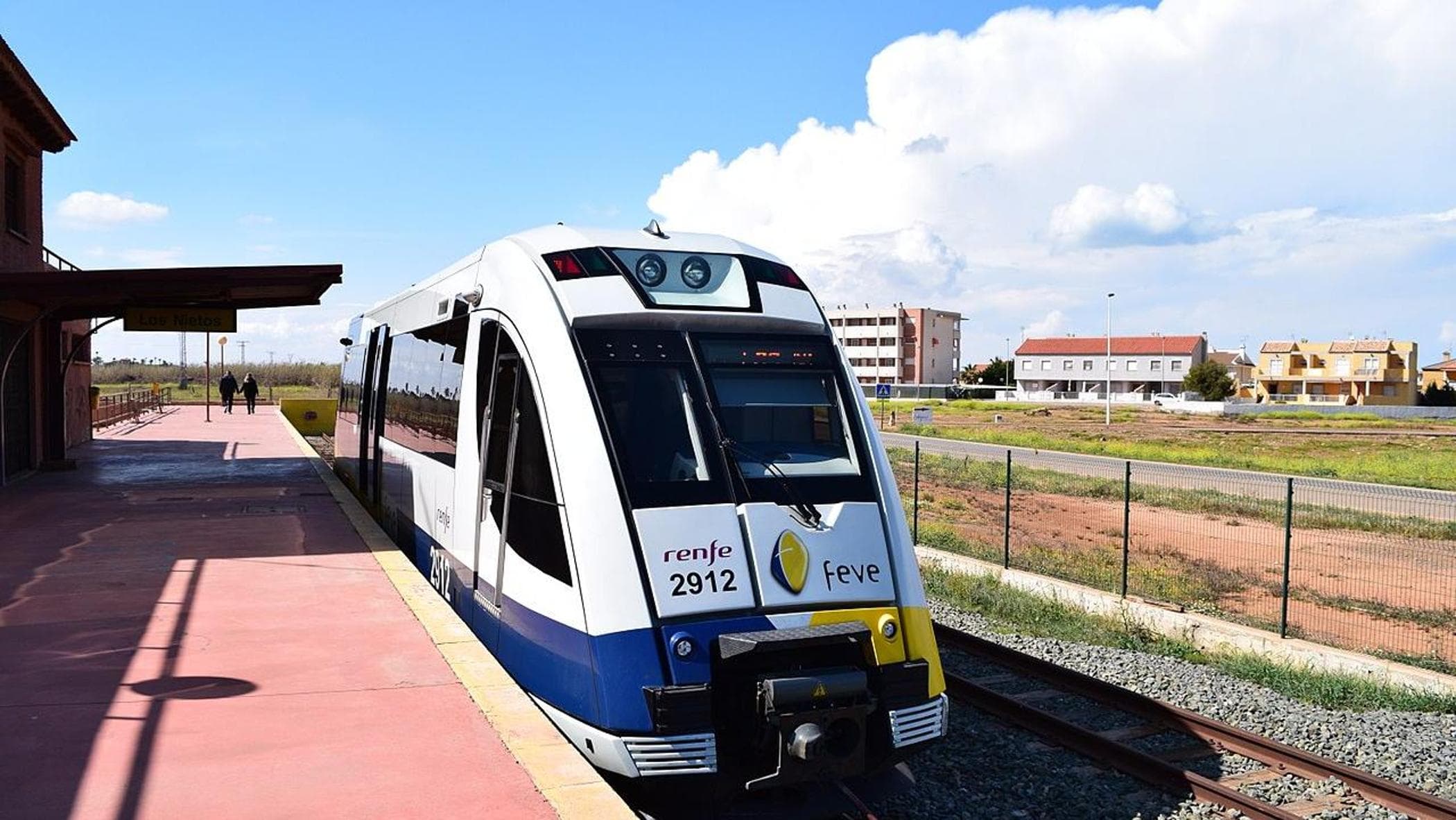 Spagna, un treno contro una gru: 3 feriti. E’ il terzo incidente ferroviario in quattro giorni