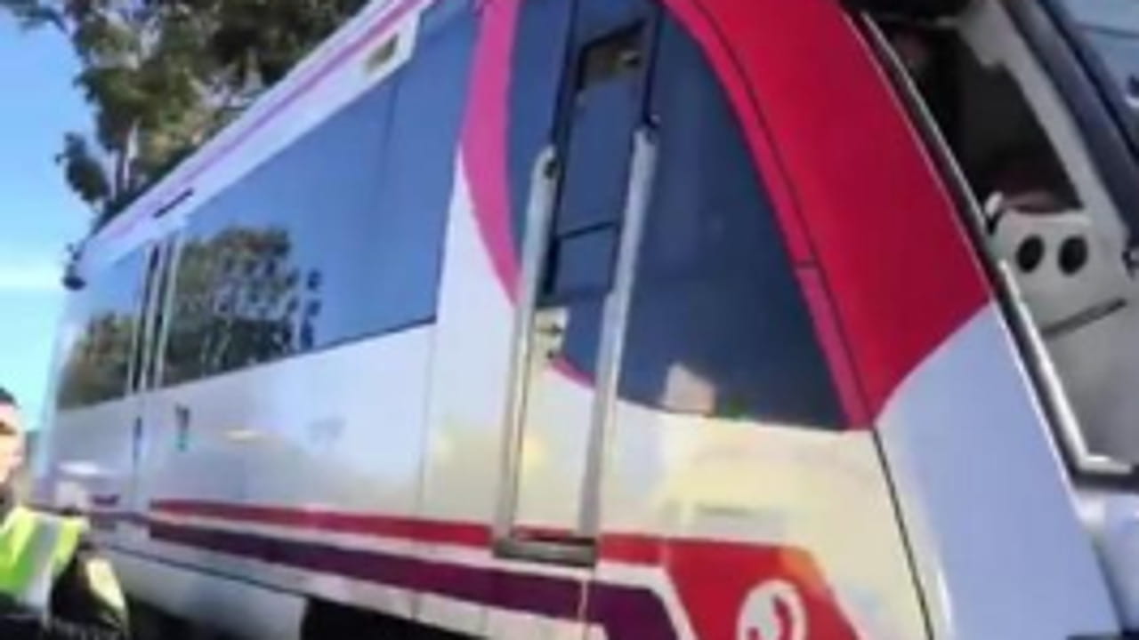 Spagna, treno locale urta una gru a Cartagena: feriti lievi. Terzo caso in pochi giorni