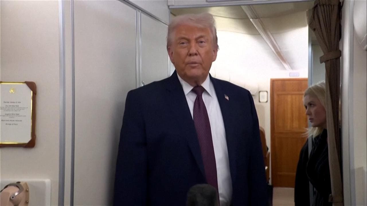 Trump: "Abbiamo una grande flotta che si dirige verso l'Iran, vedremo se usarla"