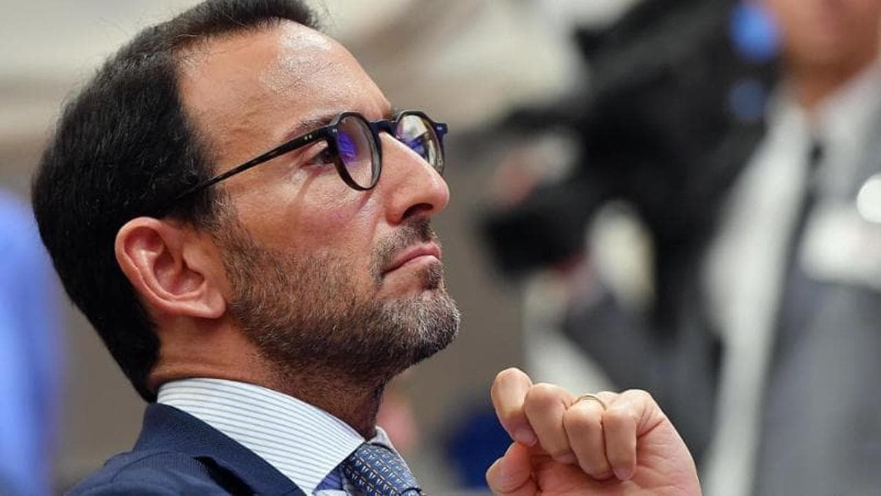 Maggioranza attovagliata per il giro di poltrone. Conta solo la fedeltà
