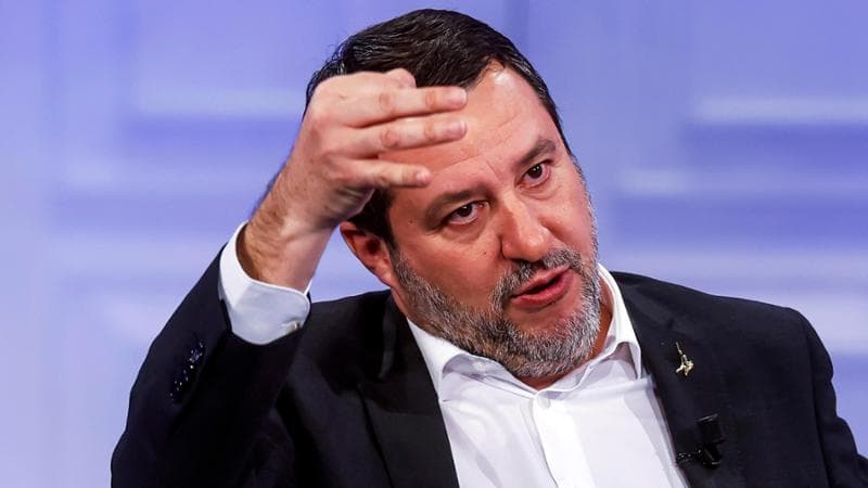 Salvini gela Vannacci: “Fuori dal partito c’è solo il deserto”
