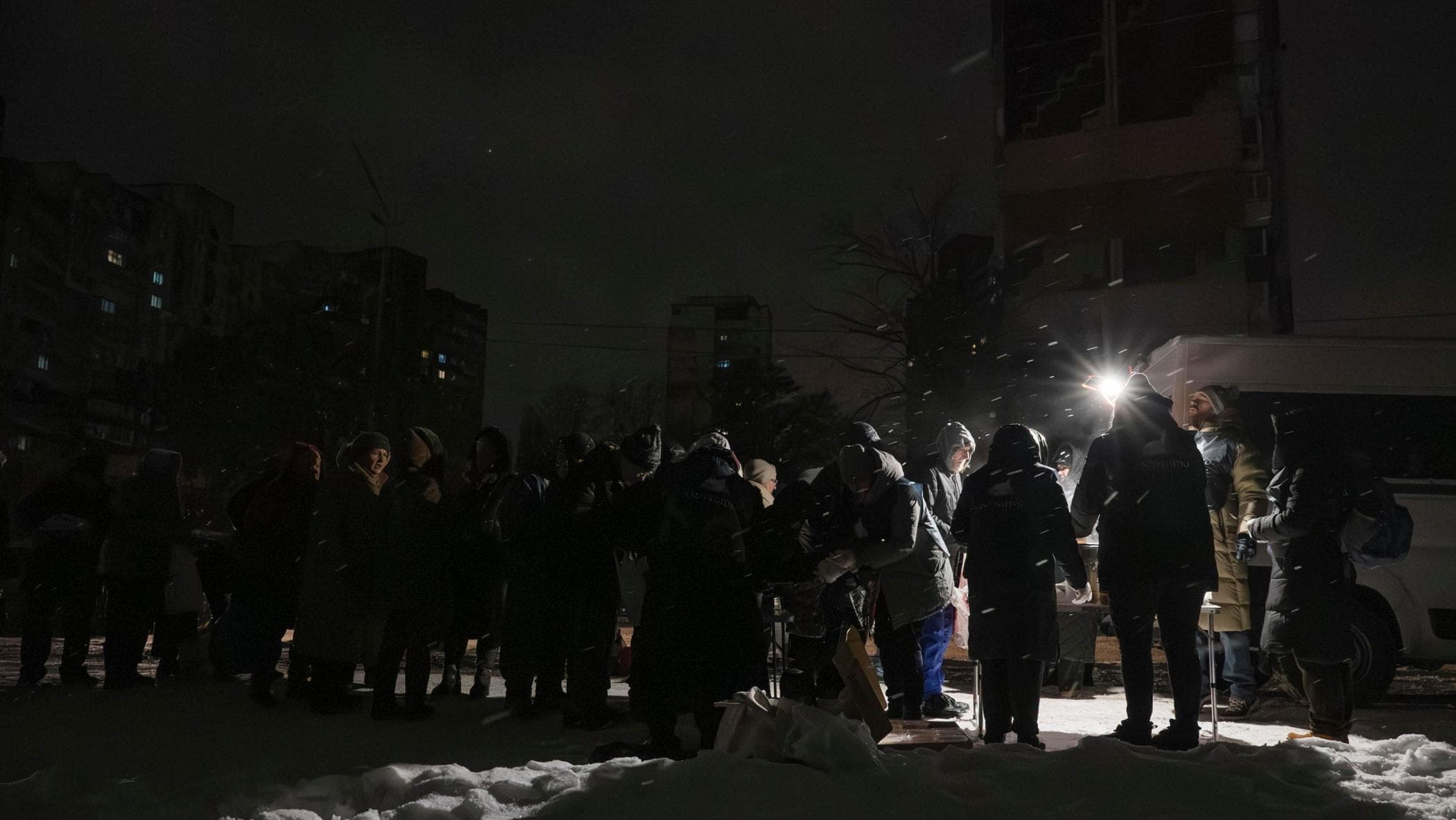 Da Leopoli a Kiev c’è paura: “Preparano l’offensiva finale e noi rimarremo al buio”