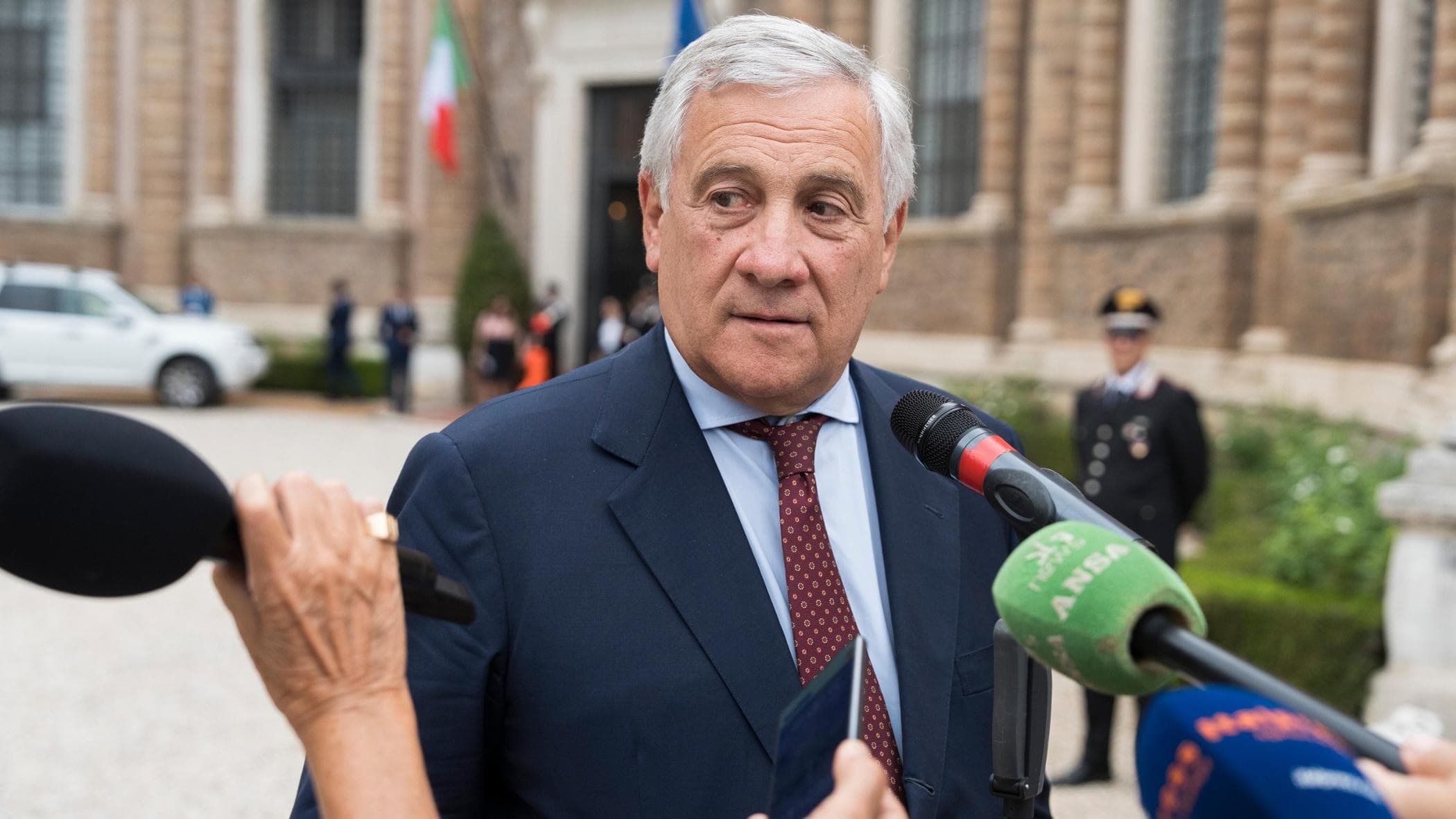 Moretti scarcerato, protesta il governo: un oltraggio