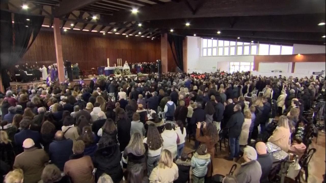 Spagna: la cerimonia funebre per le vittime dell'incidente ferroviario di Adamuz