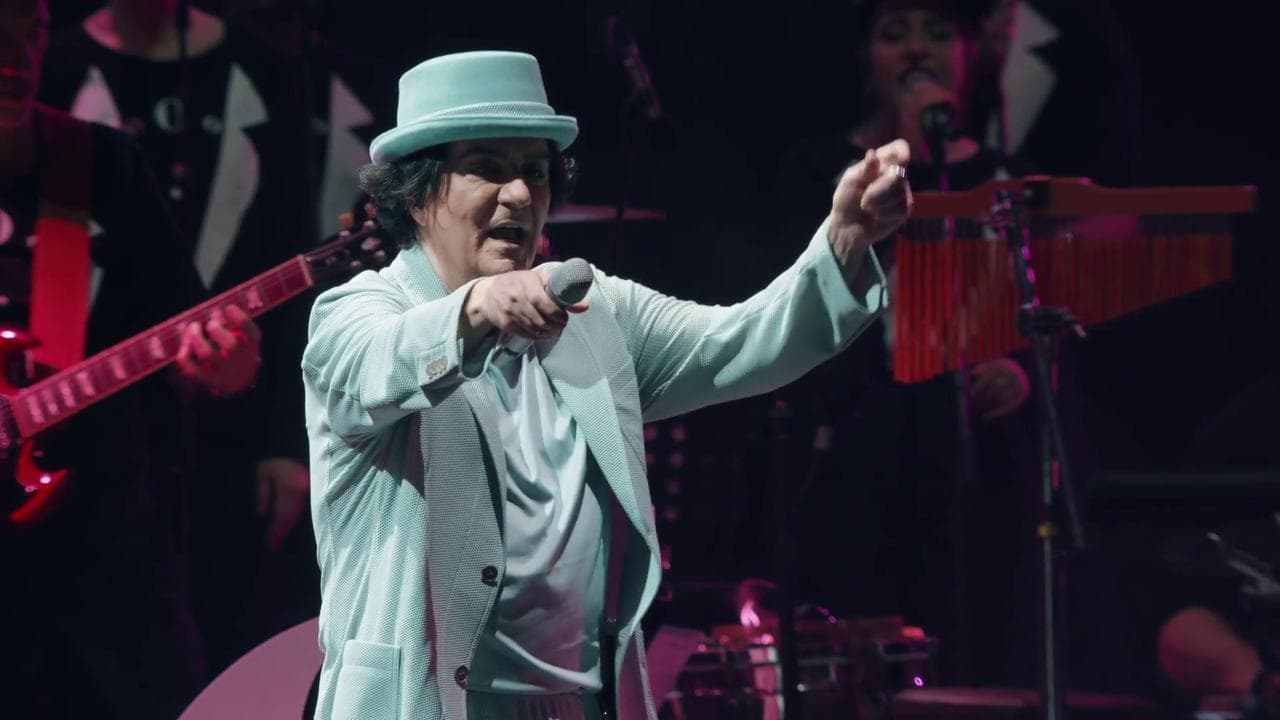 Renato Zero apre il tour a Roma: "Questa per chi non l'avesse inteso è l'OraZero per tutti"