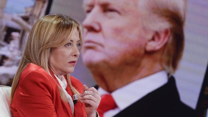 Roma, 21 gennaio: Giorgia Meloni a "Porta a porta" con Donald Trump sullo sfondo
