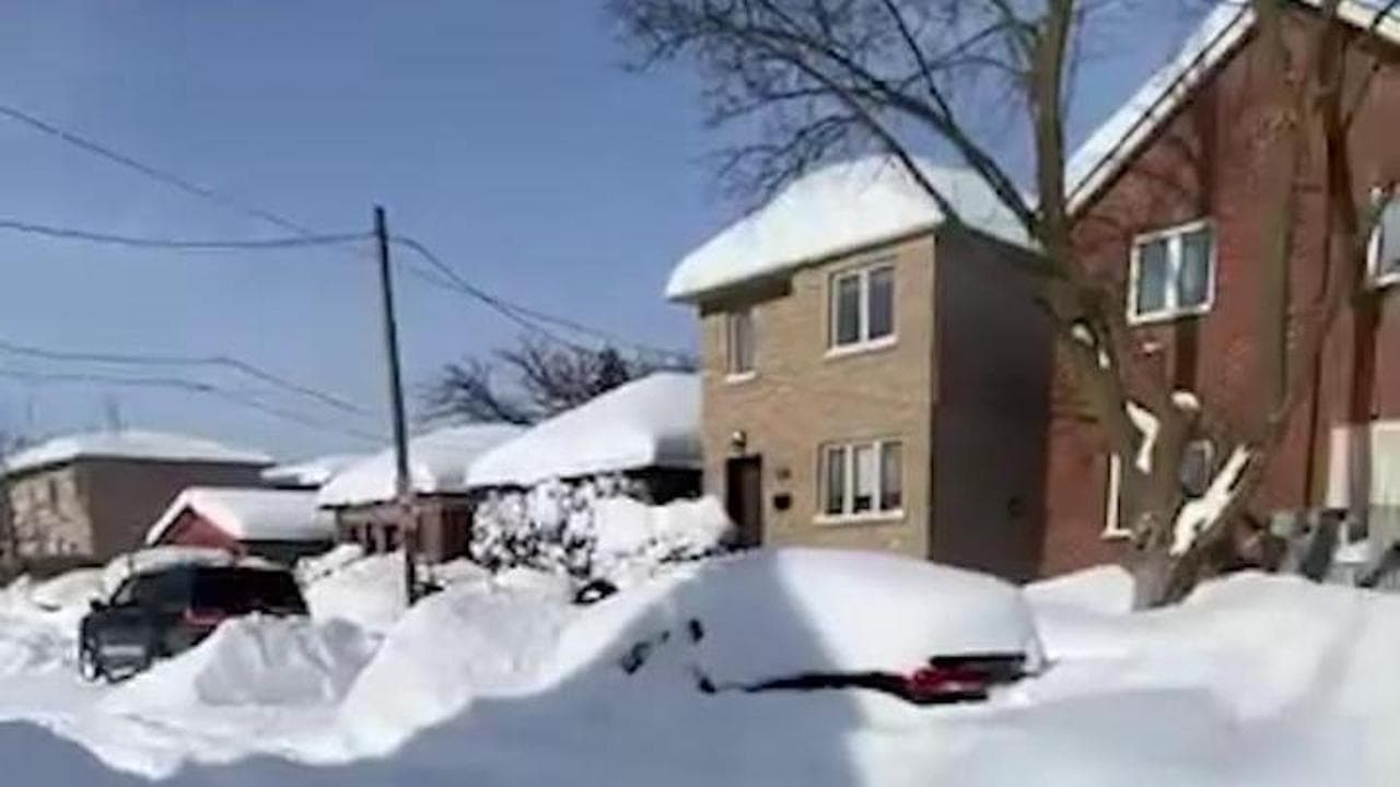 Canada, nevicata storica a Toronto: caduti fino a 70 cm di neve in appena 24 ore