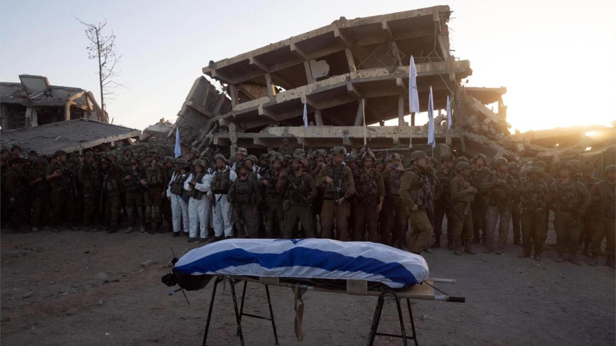 Gaza, Hamas restituisce l’ultimo corpo israeliano. Riapre il valico di Rafah