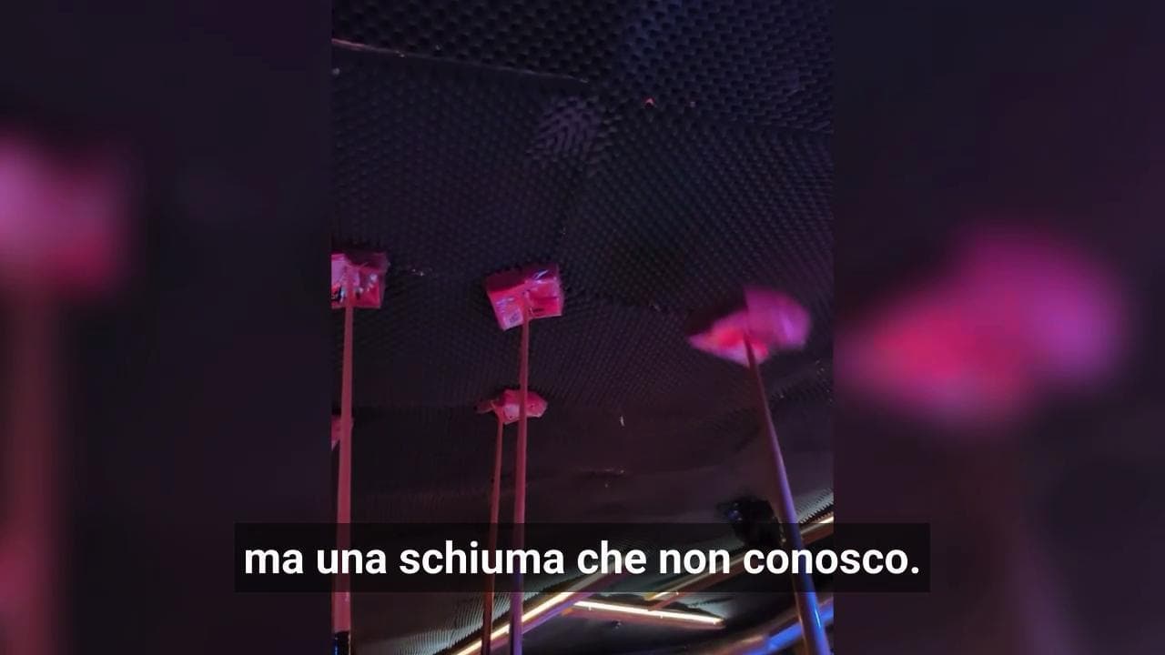 Crans-Montana, i messaggi audio di Moretti al collaboratore: "Dimmi se la schiuma cade dal soffitto"