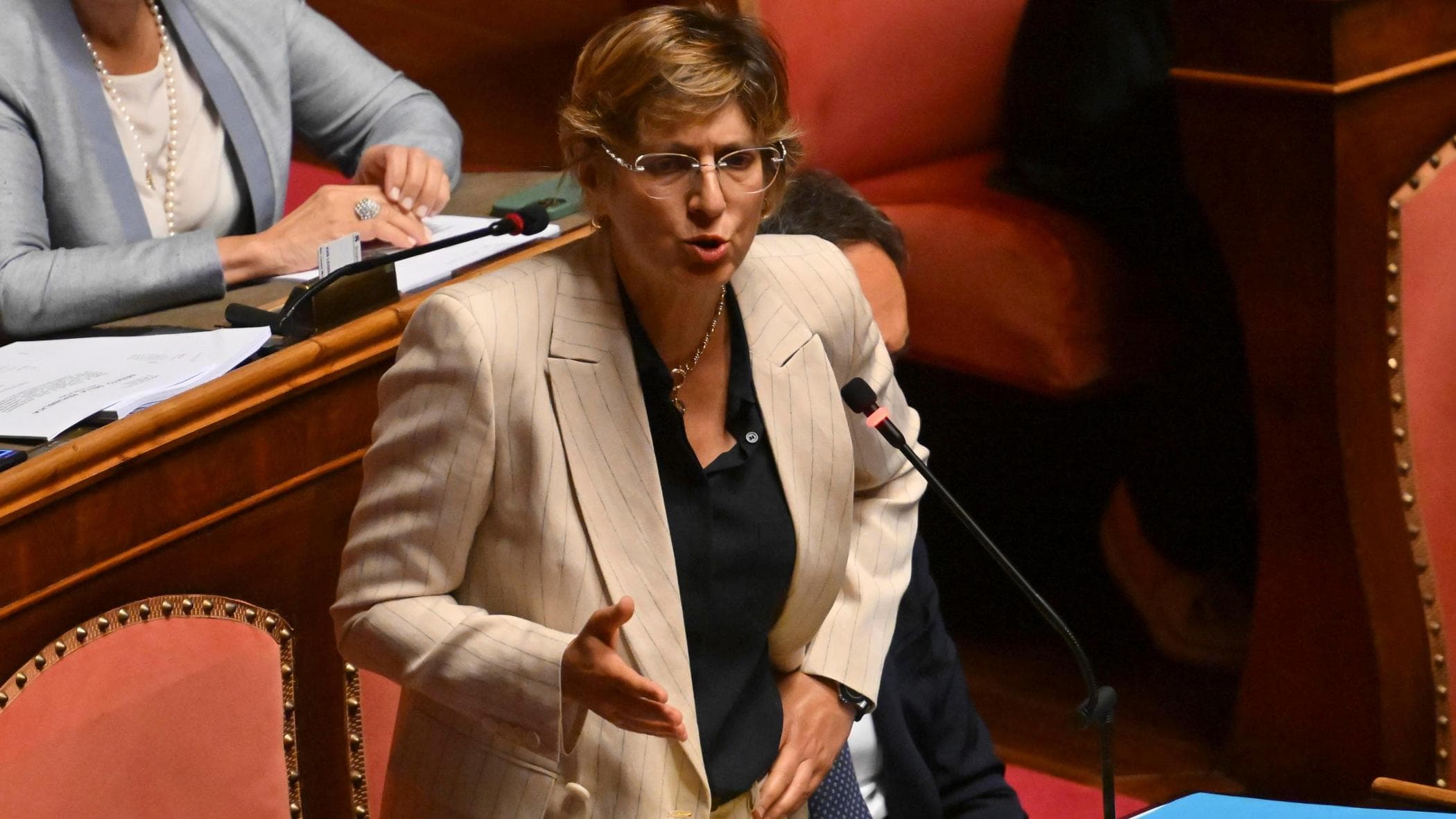 Ddl stupri, proposta Bongiorno senza la parola “consenso" passa a maggioranza: è nuovo testo base