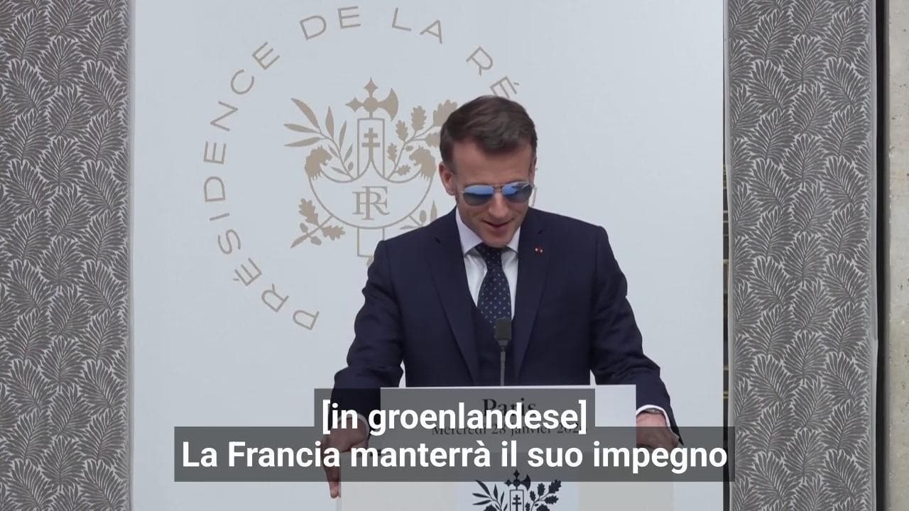 Macron parla in groenlandese e in danese ai premier di Nuuk e Copenaghen: "Siamo dalla vostra parte"