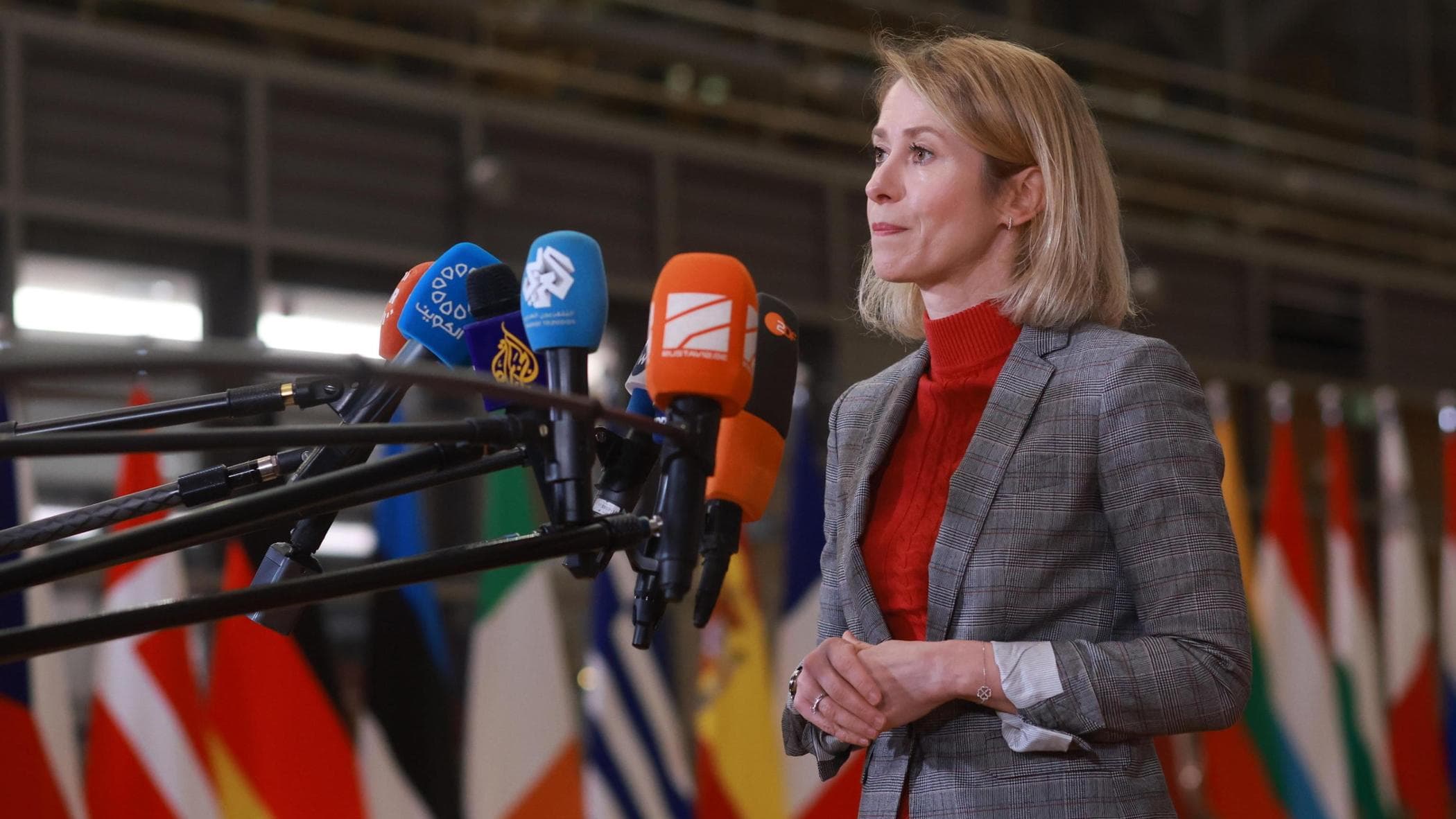 Ok della Ue ai Pasdaran nella lista terroristi. Iran: “Errore strategico”. Nella regione 10 navi Usa