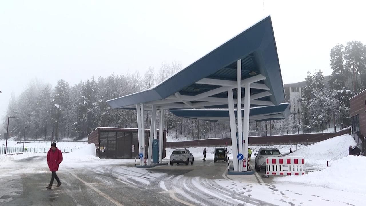 A Brunico la prima stazione di rifornimento combinata di idrogeno ed energia elettrica in Italia
